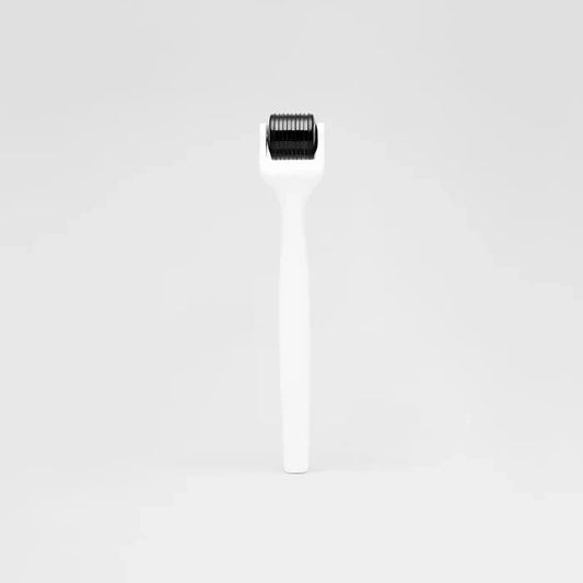 Derma Roller per l'attivazione del cuoio capelluto